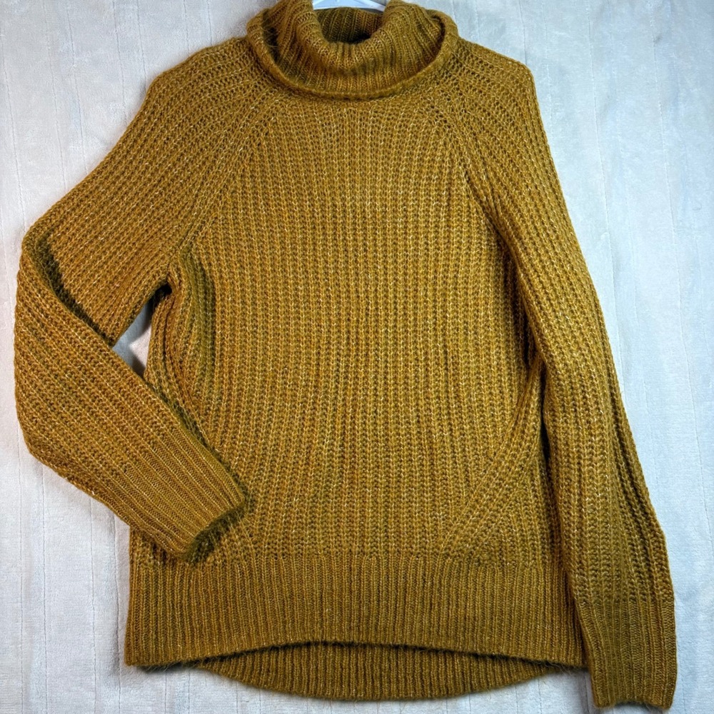 Old Navy Women's XS Gold Mustard Yellow Knit Turtleneck Sweater Long Sleeve 70s
